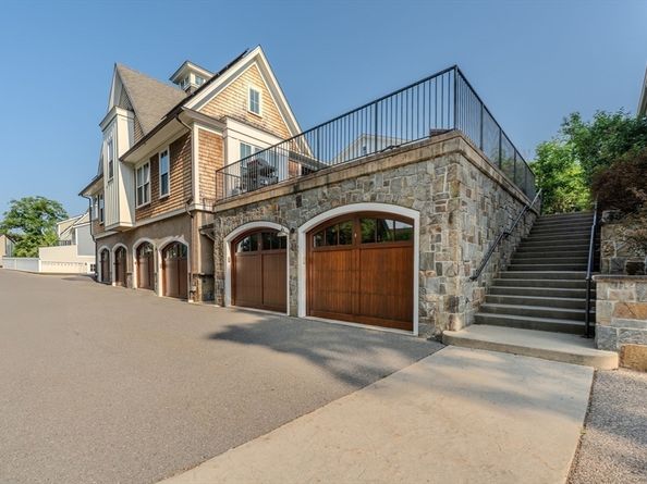 1631 Main St 1631, Concord MA 01742