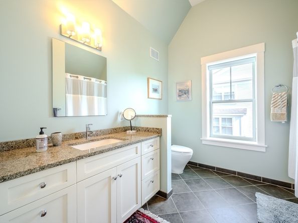 1631 Main St 1631, Concord MA 01742