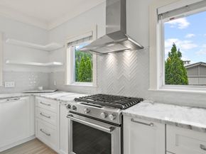 14 Bay Edge Lane, Worcester MA 01604