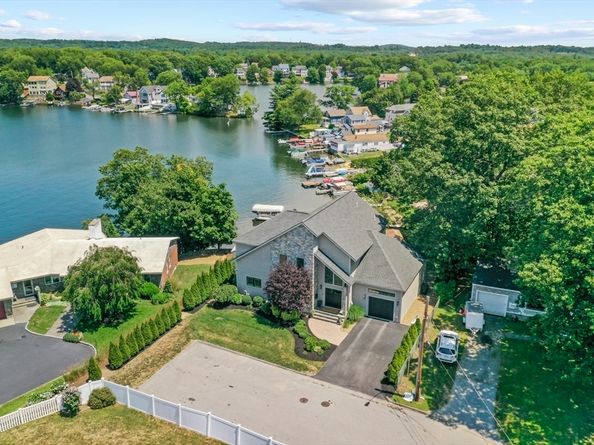 14 Bay Edge Lane, Worcester MA 01604
