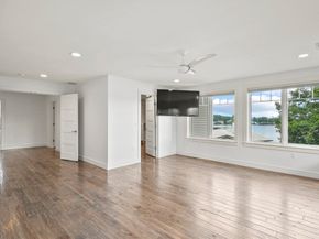 14 Bay Edge Lane, Worcester MA 01604