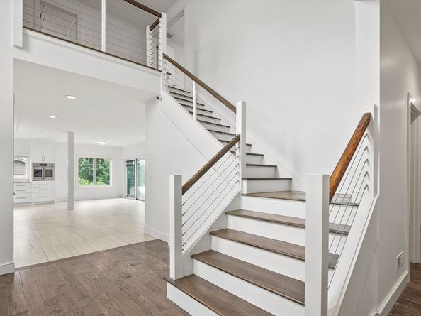 14 Bay Edge Lane, Worcester MA 01604