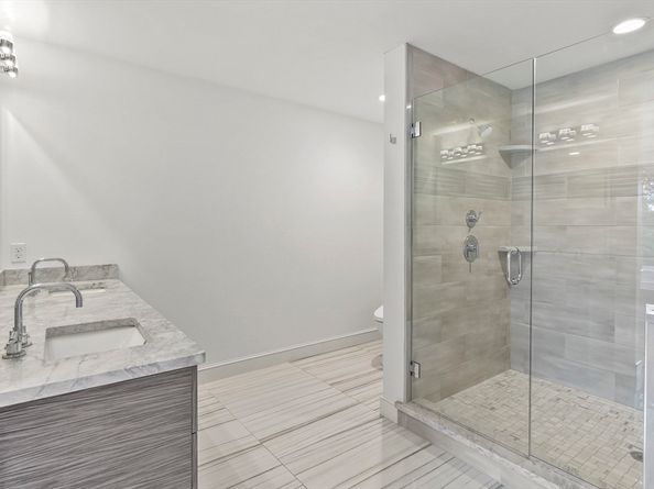 14 Bay Edge Lane, Worcester MA 01604