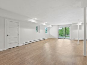 14 Bay Edge Lane, Worcester MA 01604
