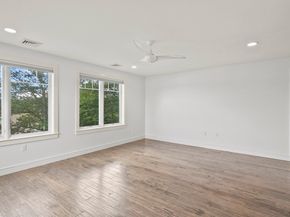 14 Bay Edge Lane, Worcester MA 01604