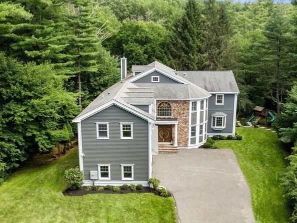 146 Pine St, Dover MA 02030