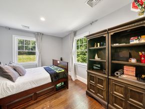 146 Pine St, Dover MA 02030