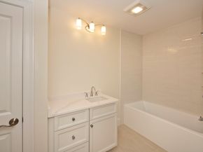 25 Clubview Dr 25, Andover MA 01810