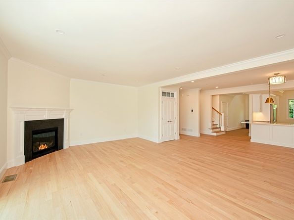 25 Clubview Dr 25, Andover MA 01810