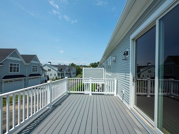 25 Clubview Dr 25, Andover MA 01810