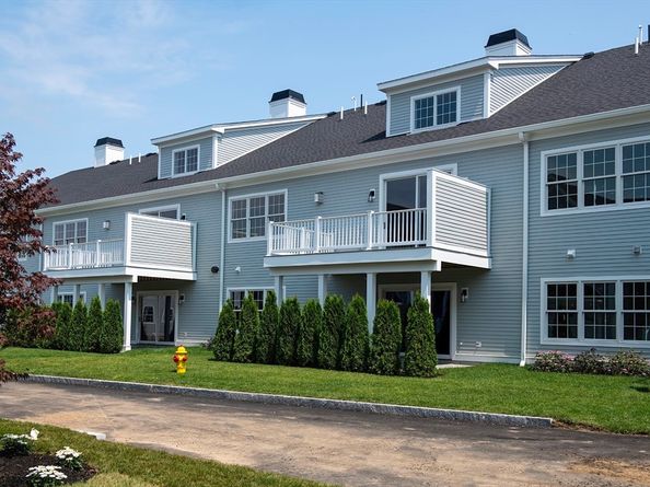 25 Clubview Dr 25, Andover MA 01810