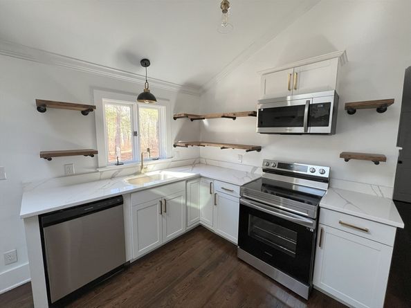 512 Lincoln St, Duxbury MA 02332