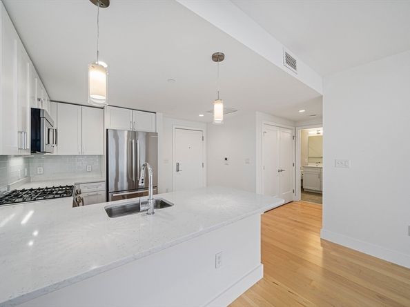7 Beech St 319, Cambridge MA 02140