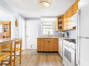 41 Hawthorne St 2, Boston MA 02131