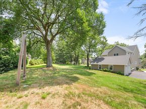39 Dudley St, Marlborough MA 01752