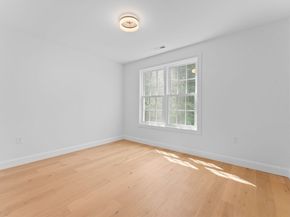 39 Dudley St, Marlborough MA 01752