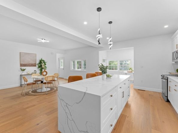 39 Dudley St, Marlborough MA 01752