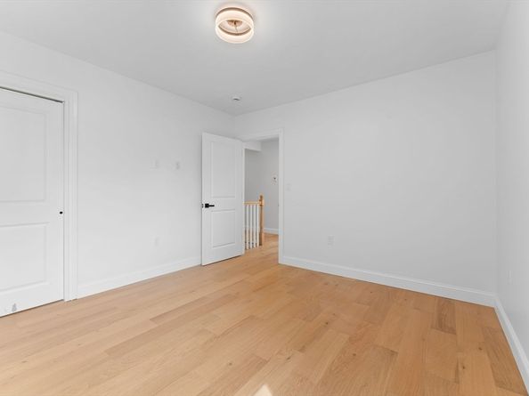 39 Dudley St, Marlborough MA 01752