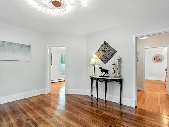 685 Union St, Braintree MA 02184