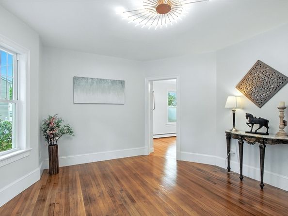 685 Union St, Braintree MA 02184