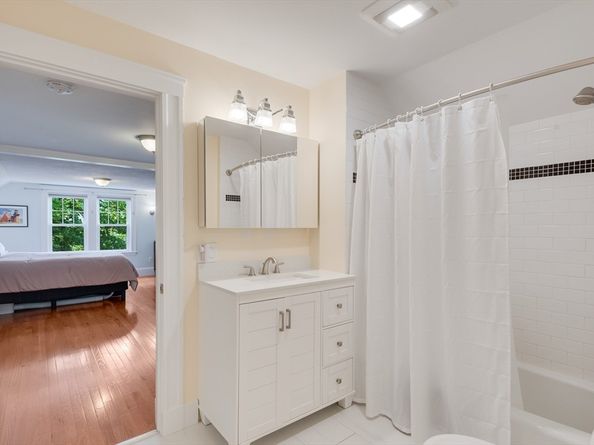 46 Hall Ave 2, Watertown MA 02472