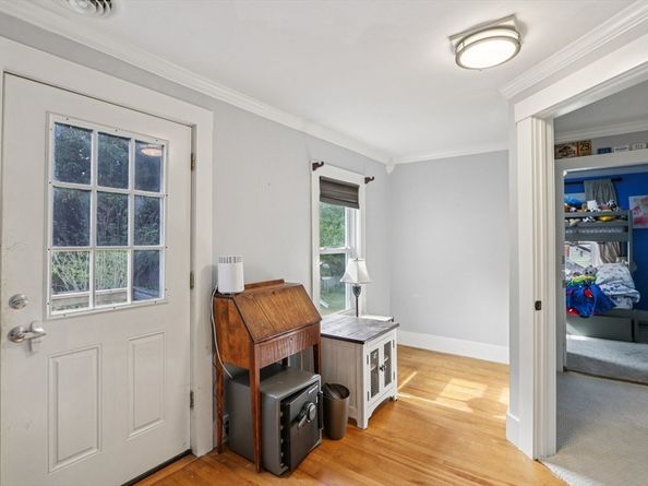 25 Walnut St, Marlborough MA 01752