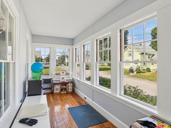 25 Walnut St, Marlborough MA 01752