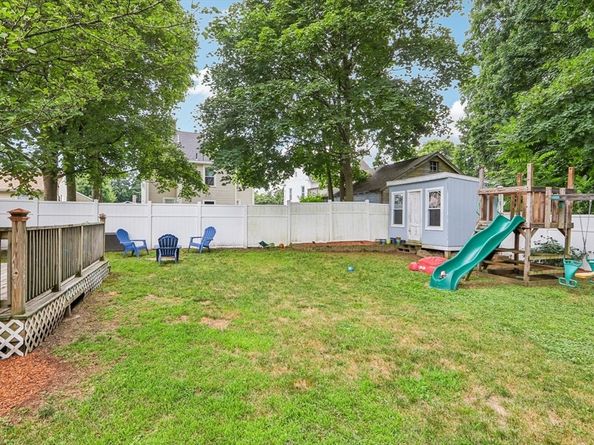 25 Walnut St, Marlborough MA 01752