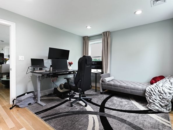 290 Granite Ave, Milton MA 02186