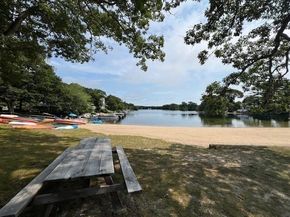 284 Plymouth Ave, Wareham MA 02538