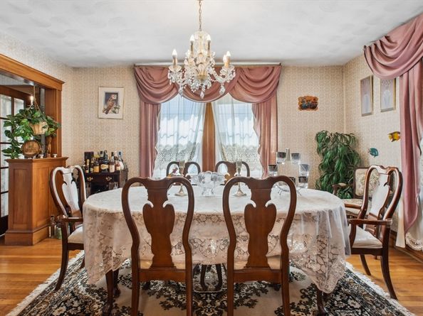 14 Crown St, Milton MA 02186
