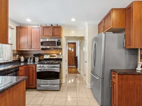 14 Crown St, Milton MA 02186