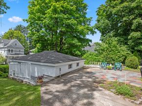 14 Crown St, Milton MA 02186