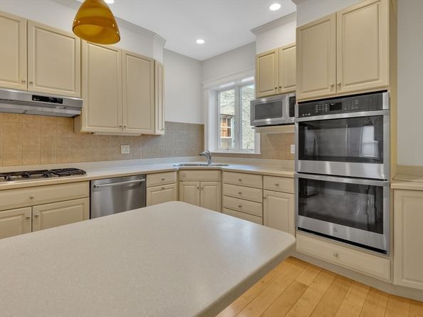 24 Dean Road 3, Brookline MA 02445
