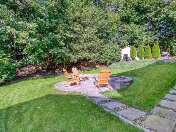10 Marie Ave, Stoneham MA 02180