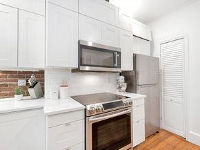 32 Myrtle 42, Boston MA 02114
