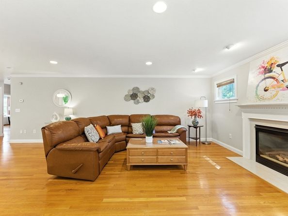 2 Bramble Way, Acton MA 01720