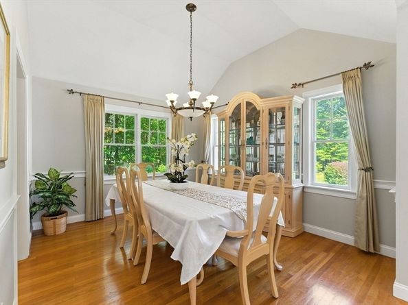 2 Bramble Way, Acton MA 01720