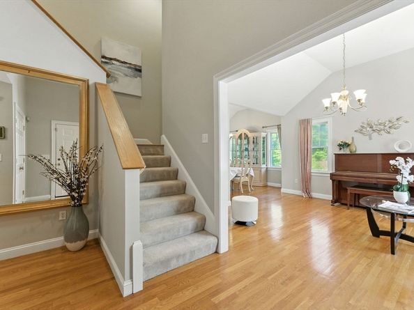 2 Bramble Way, Acton MA 01720