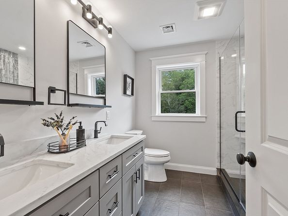 15B Park Street B, North Reading MA 01864