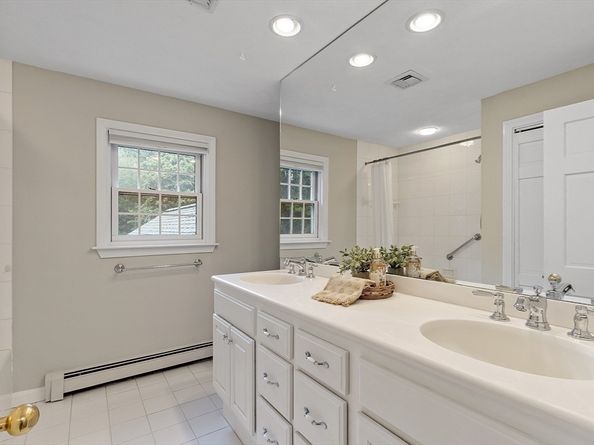 25 Algonquin Avenue, Andover MA 01810