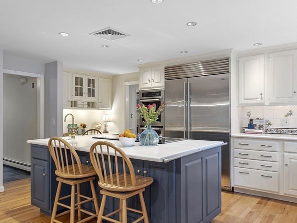 25 Algonquin Avenue, Andover MA 01810