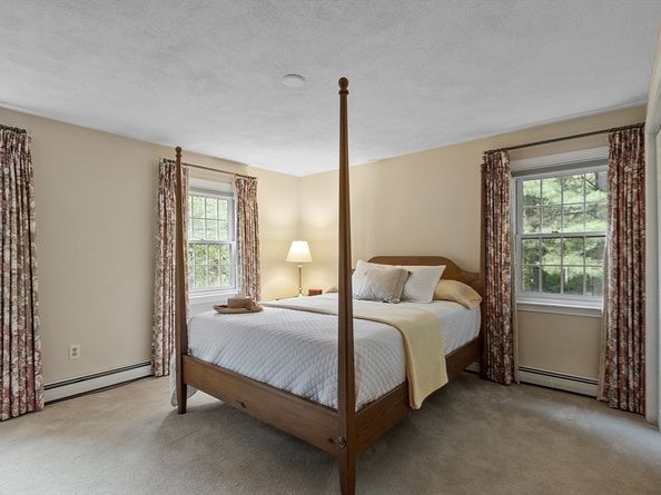 25 Algonquin Avenue, Andover MA 01810