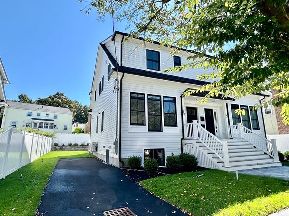 50-52 York Avenue 50, Watertown MA 02472