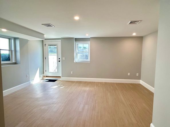 50-52 York Avenue 50, Watertown MA 02472