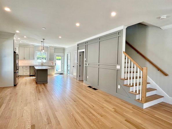 50-52 York Avenue 50, Watertown MA 02472