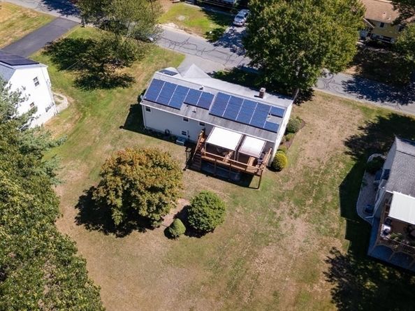 6 Fairfax St, Burlington MA 01803