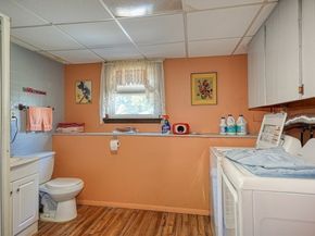 6 Fairfax St, Burlington MA 01803