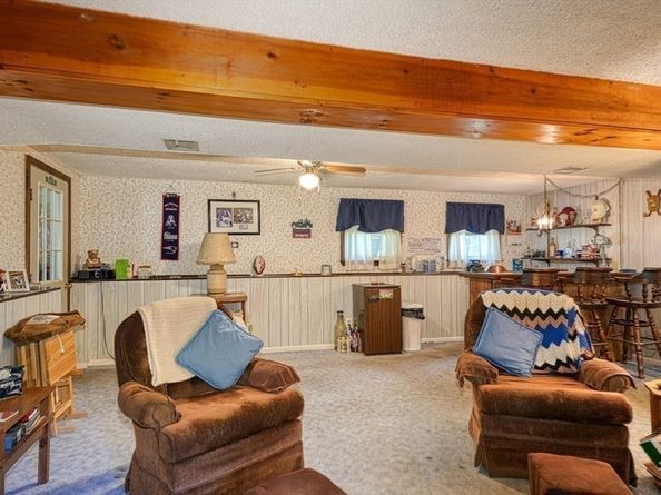 6 Fairfax St, Burlington MA 01803