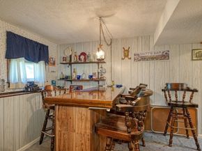 6 Fairfax St, Burlington MA 01803